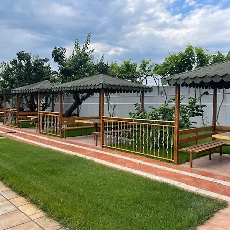 Restaurant Bujtina Portokallja Guest house